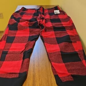 BNWT Old Navy Red and Black Plaid Lounge Pants